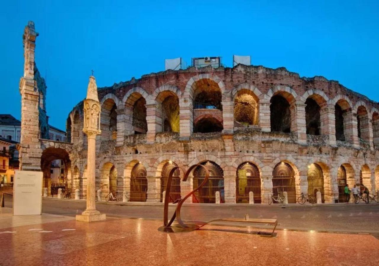 Arena Maroncelli Rooms Верона Екстер'єр фото